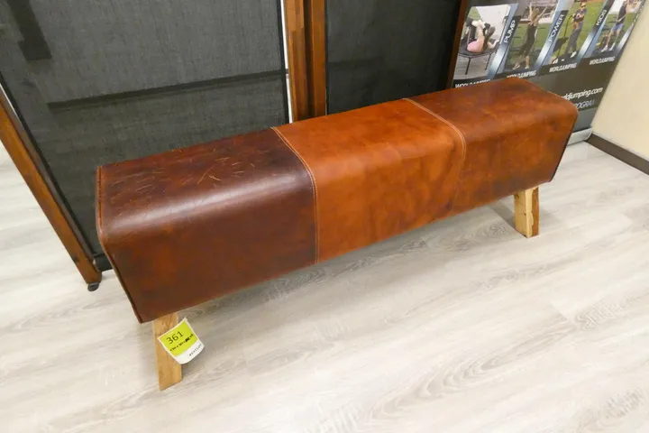 Sitzbank Maße in cm ca. 120 x 30 x 47